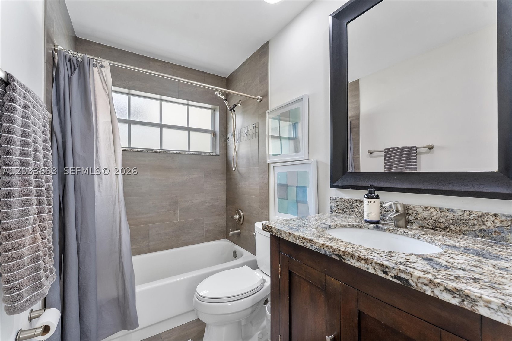 2013 Island Cir Property Photo 30
