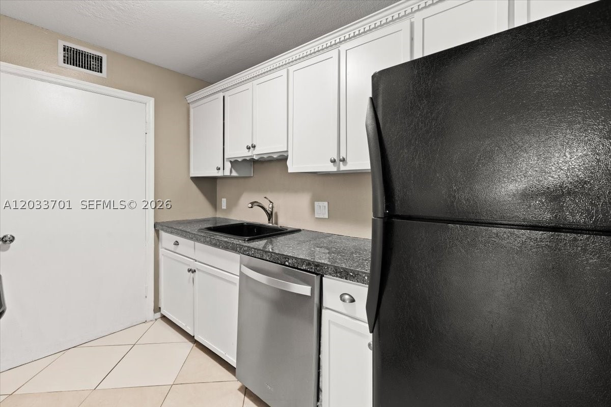 2303 N Congress Ave 27 Property Photo 11
