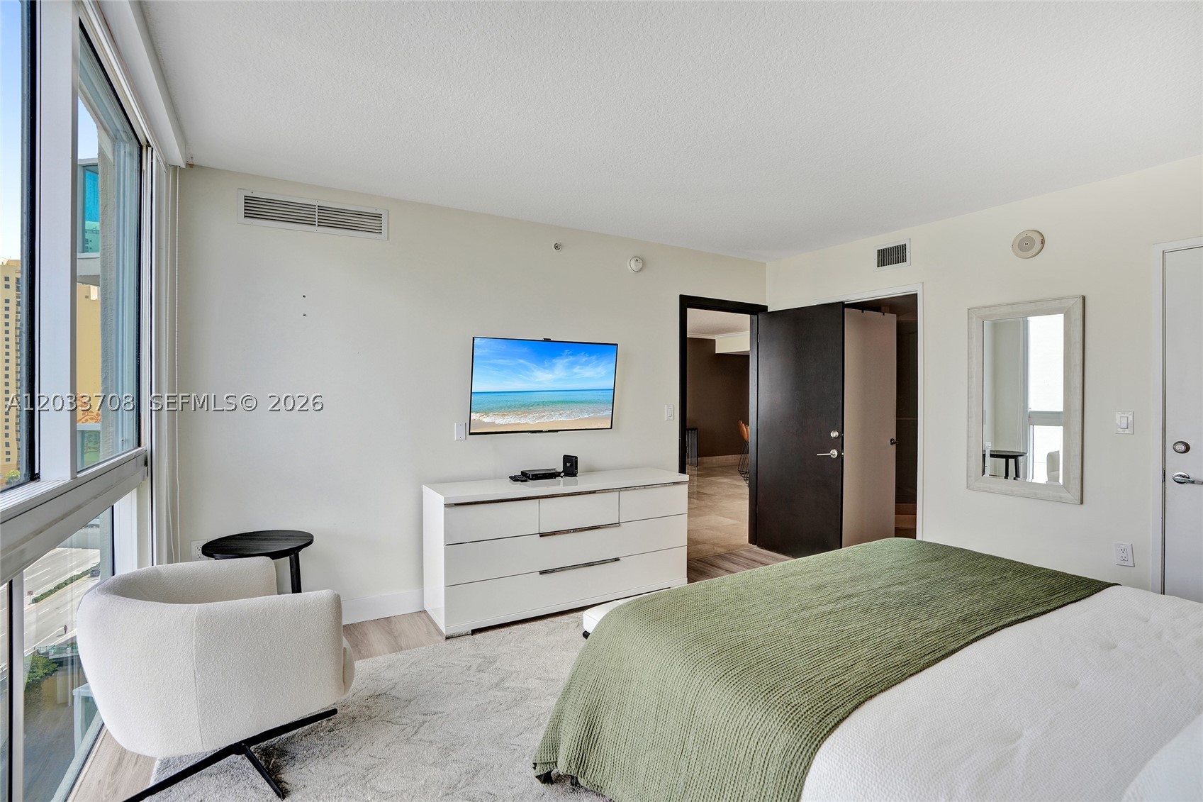 150 Sunny Isles Blvd 1-1601 Property Photo 11