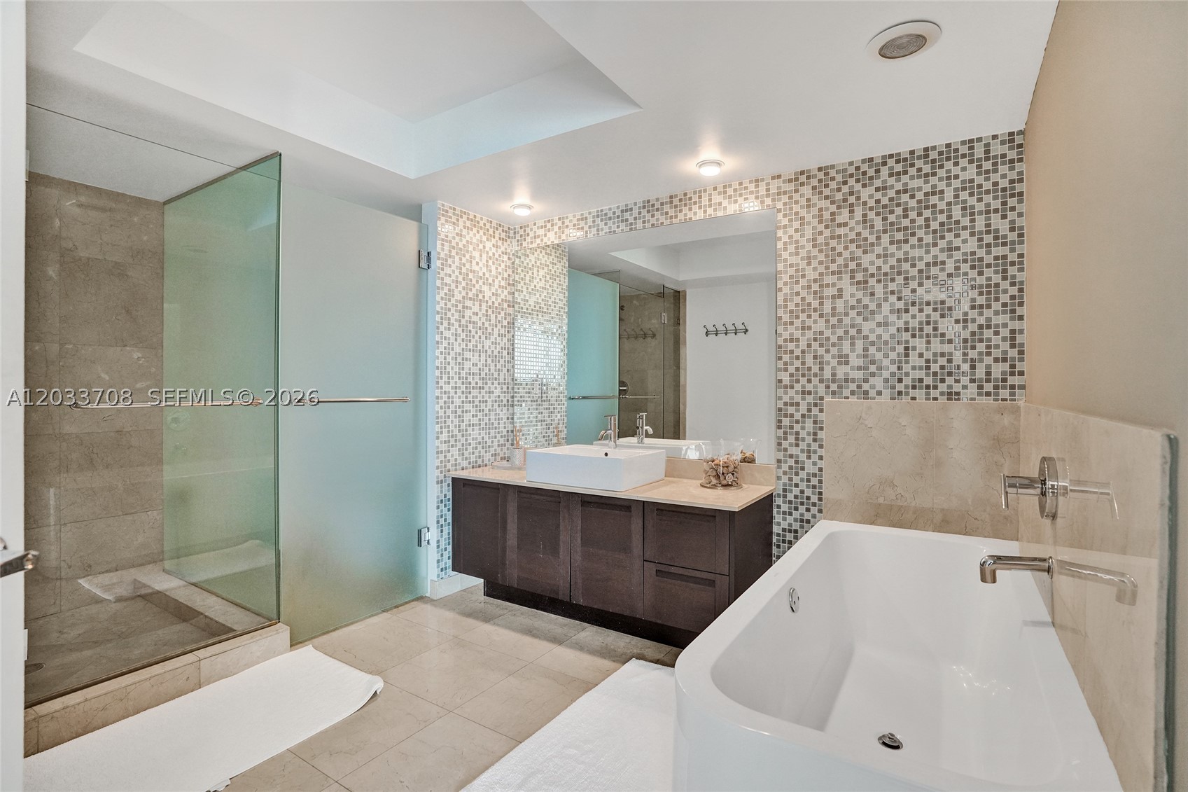 150 Sunny Isles Blvd 1-1601 Property Photo 14