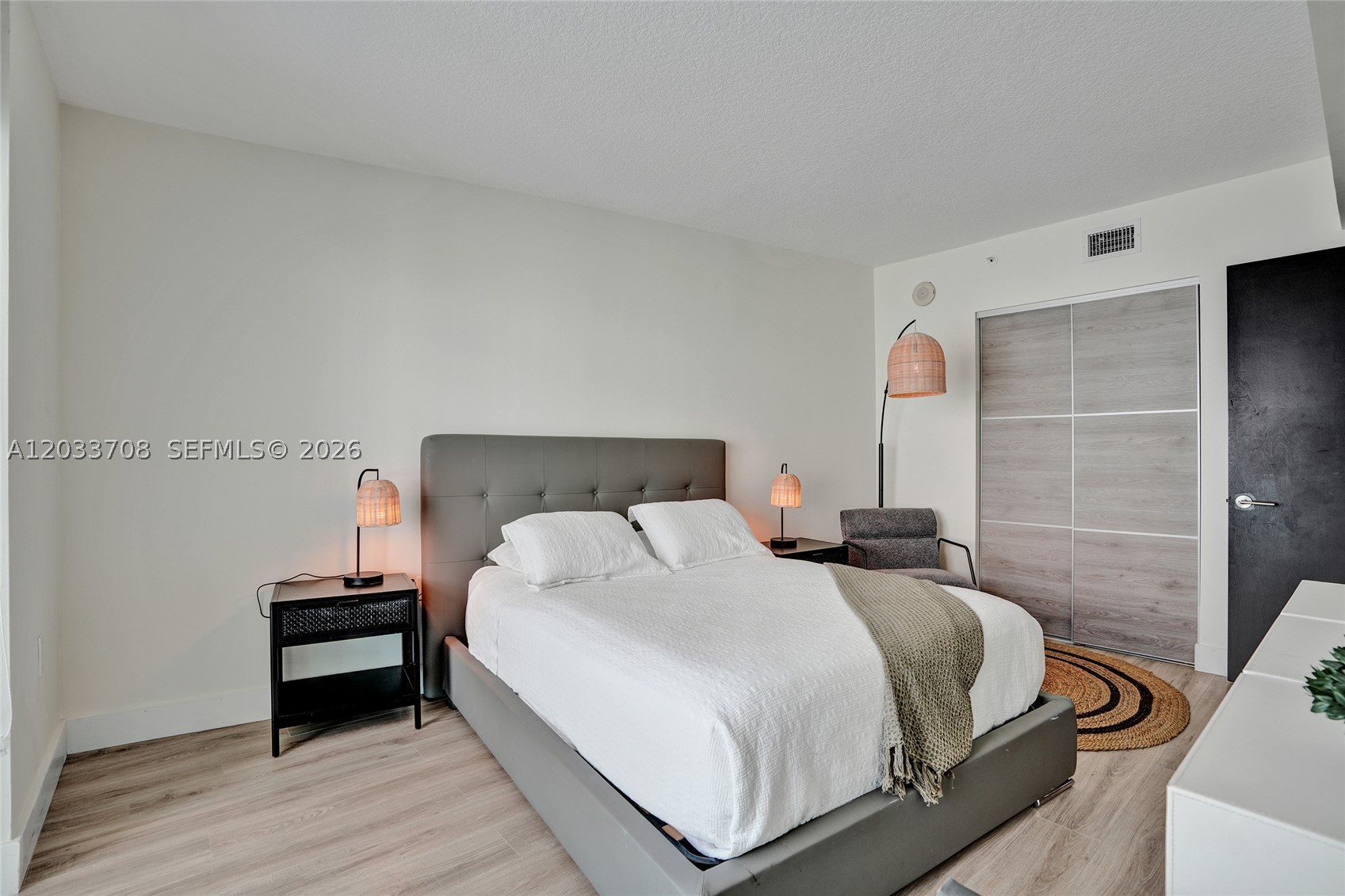 150 Sunny Isles Blvd 1-1601 Property Photo 16