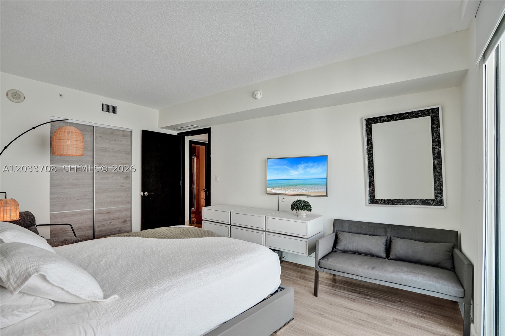 150 Sunny Isles Blvd 1-1601 Property Photo 17