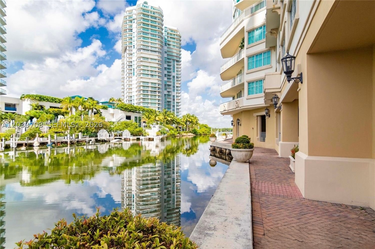150 Sunny Isles Blvd 1-1601 Property Photo 27