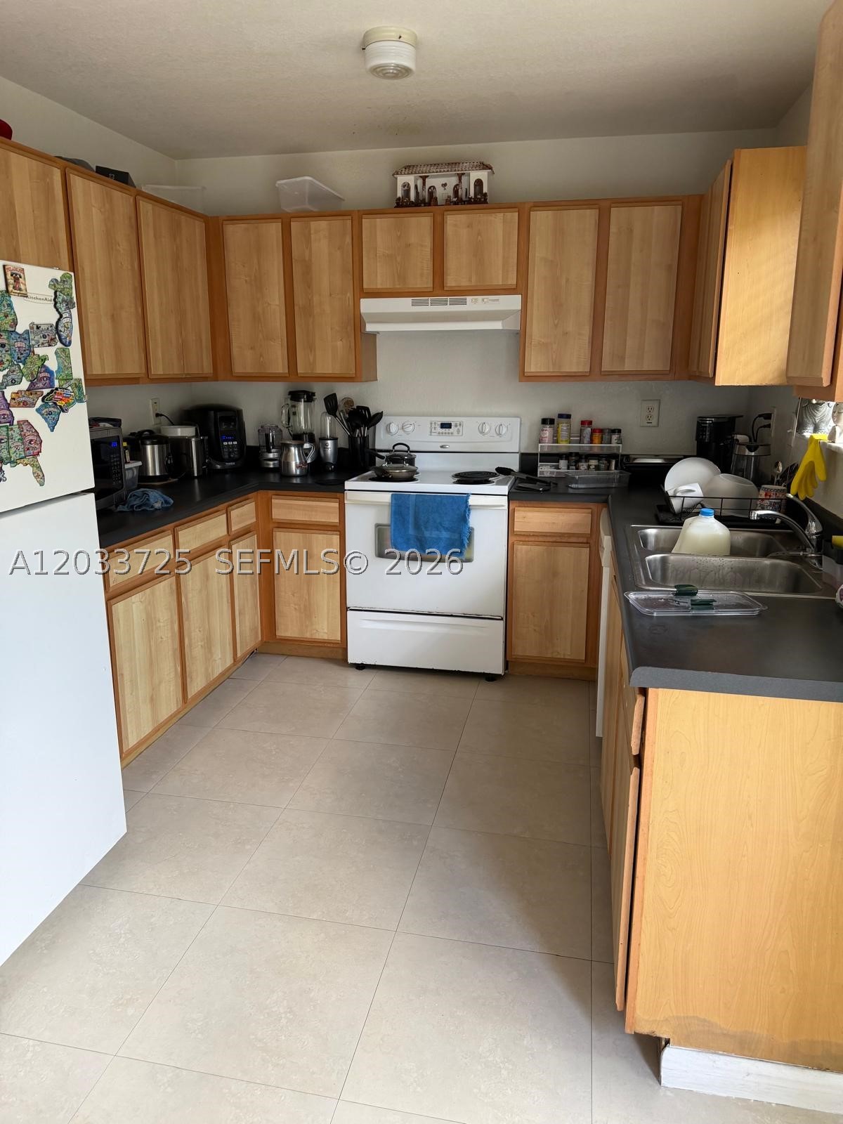 2066 Ne 167th St 3-108 Property Photo 9