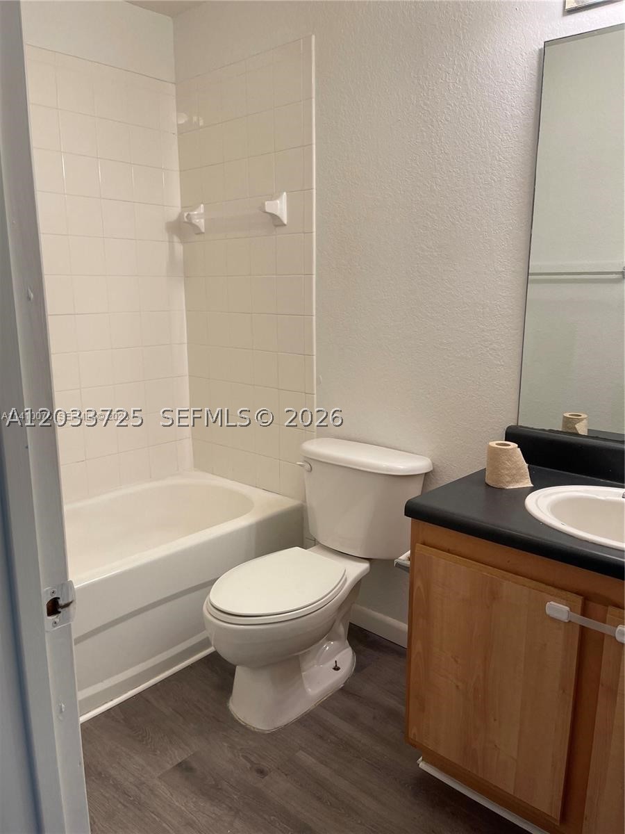 2066 Ne 167th St 3-108 Property Photo 15