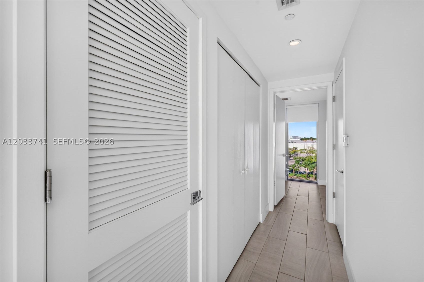 2000 Metropica Way 417 Property Photo 5