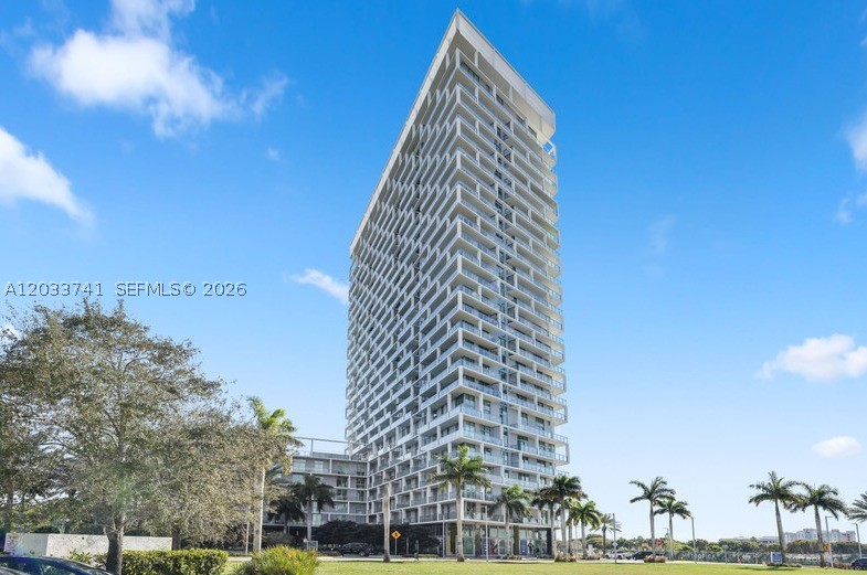 2000 Metropica Way 417 Property Photo 12