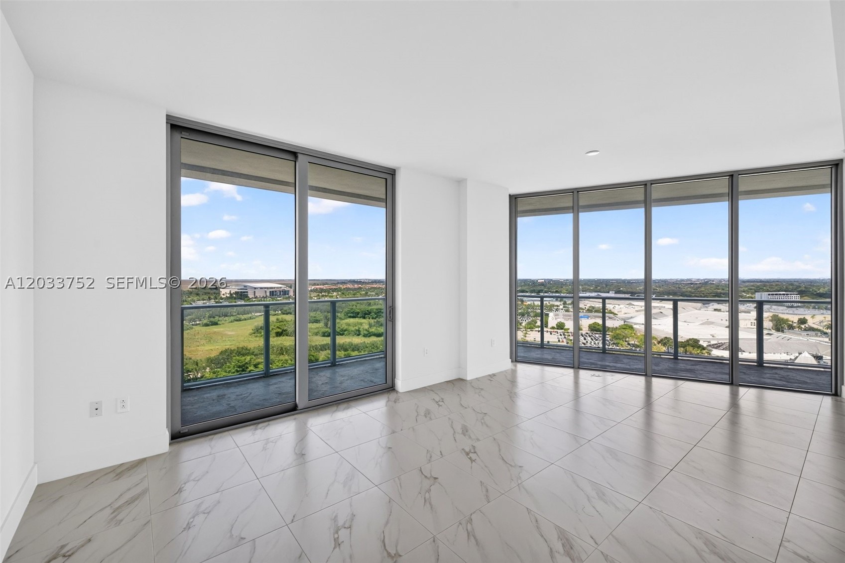 2000 Metropica Way 1910 Property Photo 8