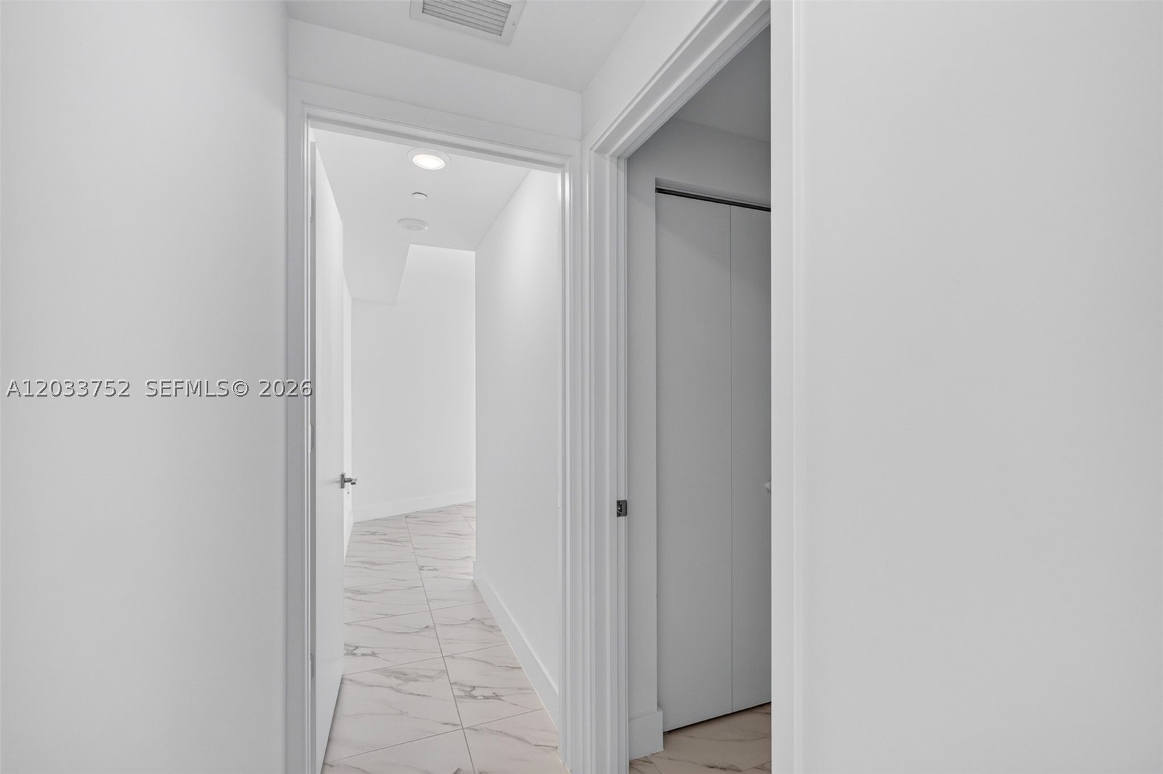 2000 Metropica Way 1910 Property Photo 15
