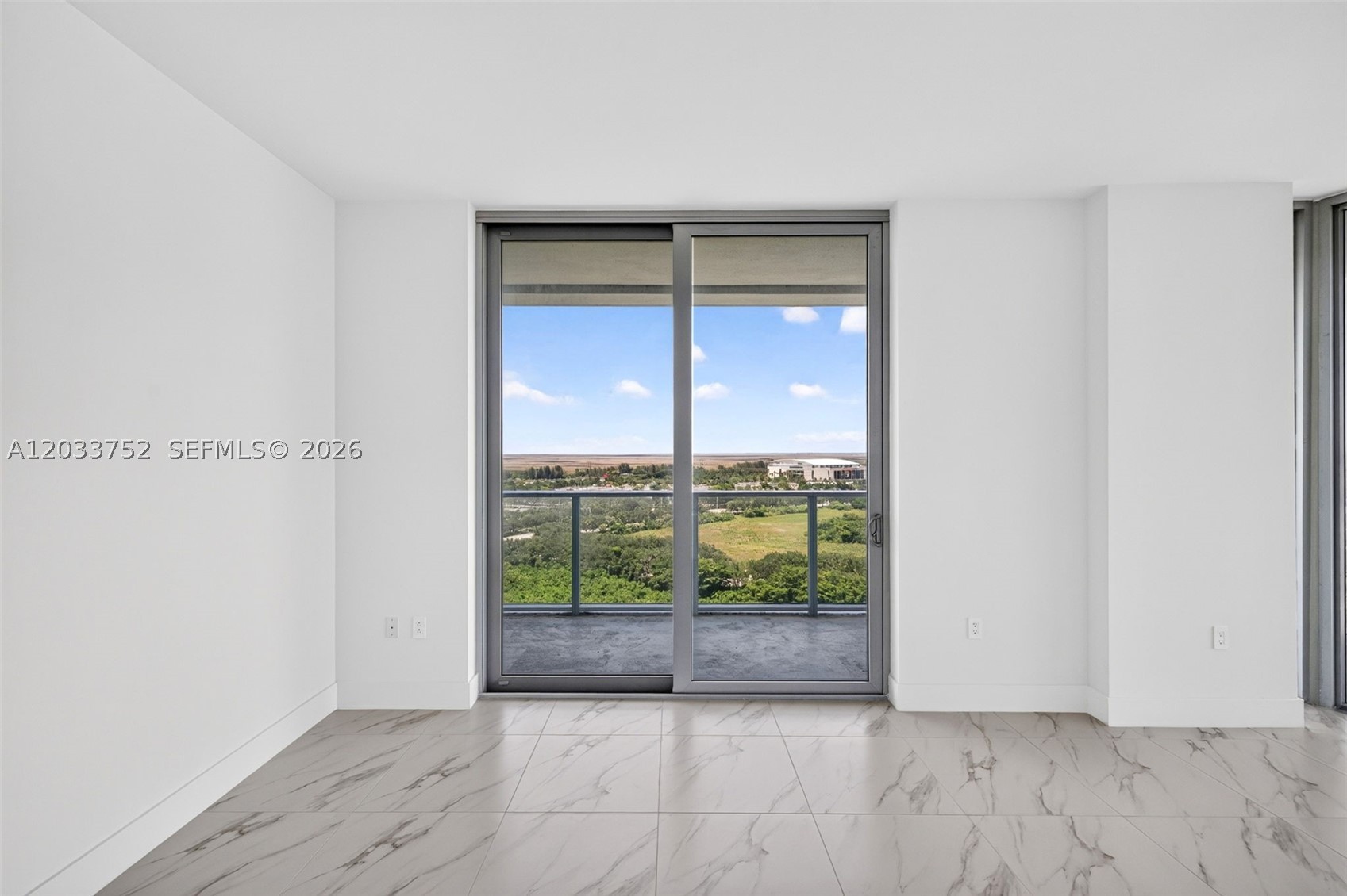 2000 Metropica Way 1910 Property Photo 19