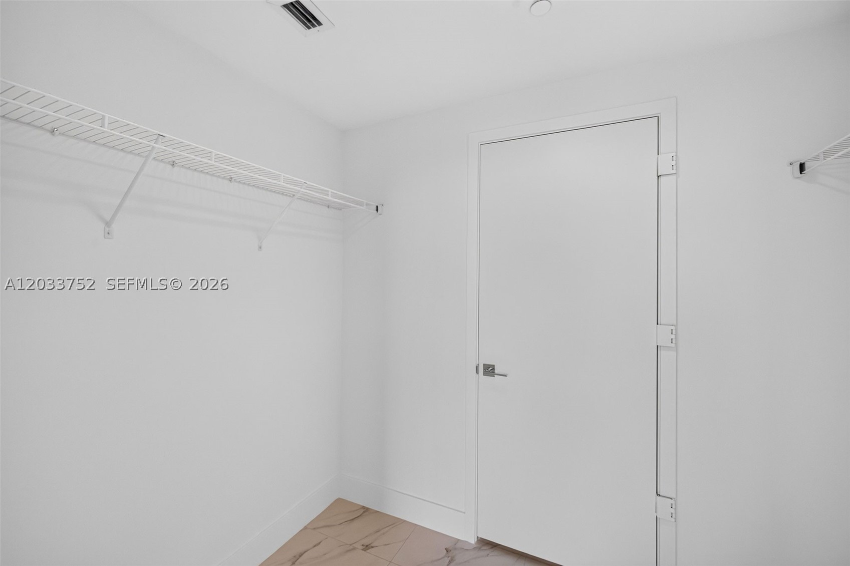 2000 Metropica Way 1910 Property Photo 21