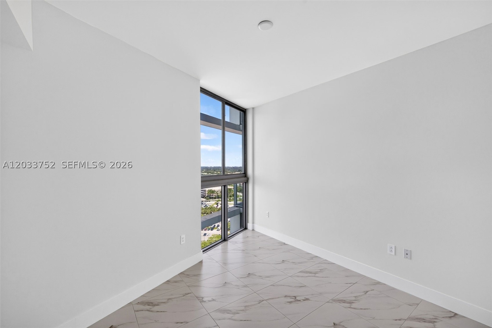 2000 Metropica Way 1910 Property Photo 25