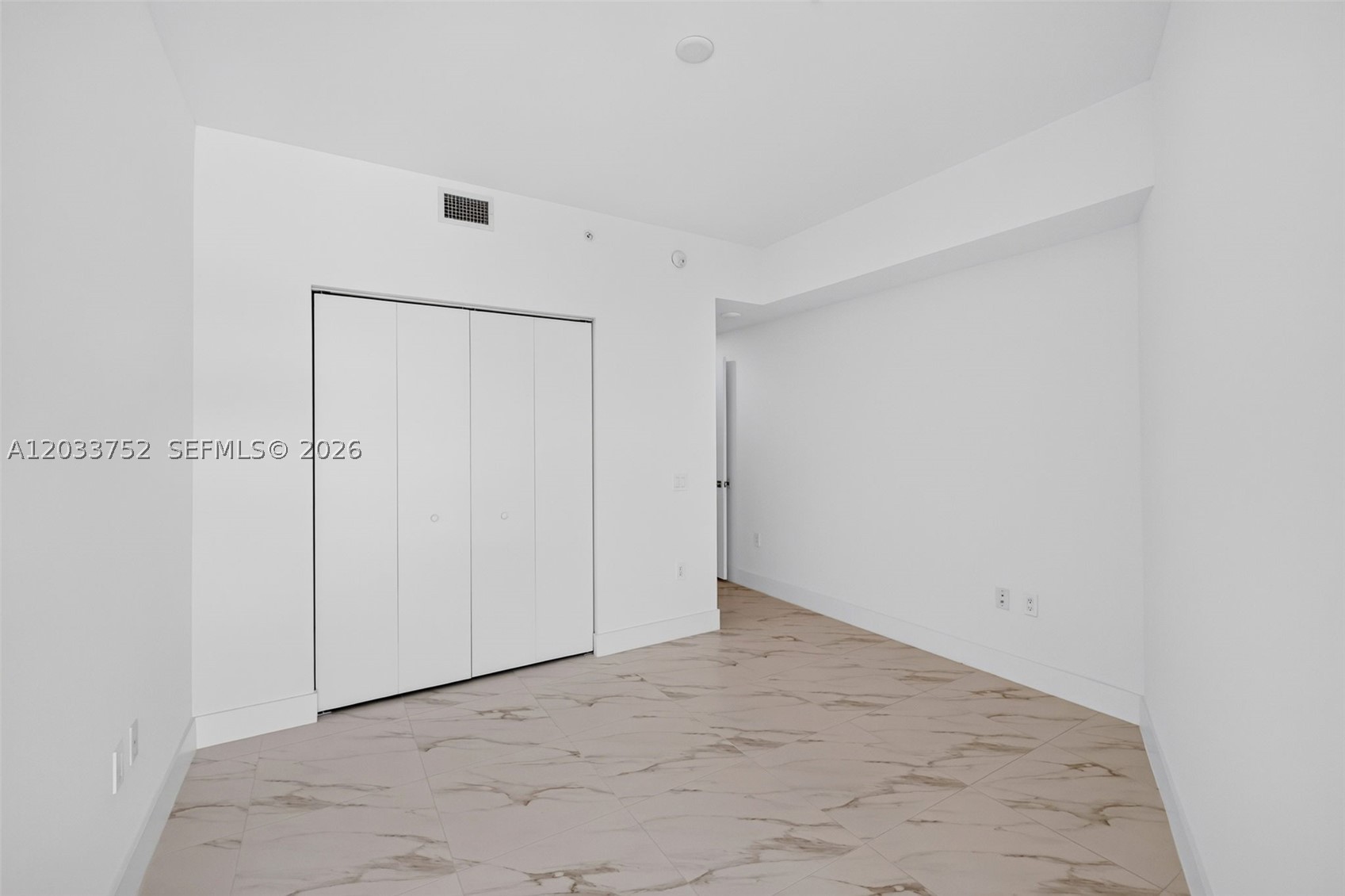 2000 Metropica Way 1910 Property Photo 26