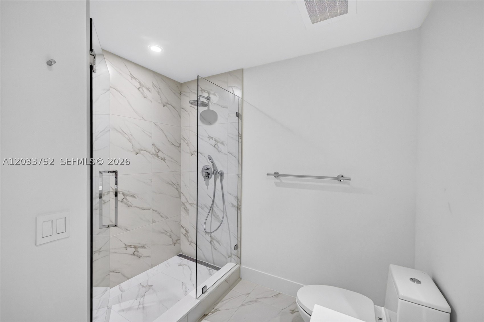 2000 Metropica Way 1910 Property Photo 29