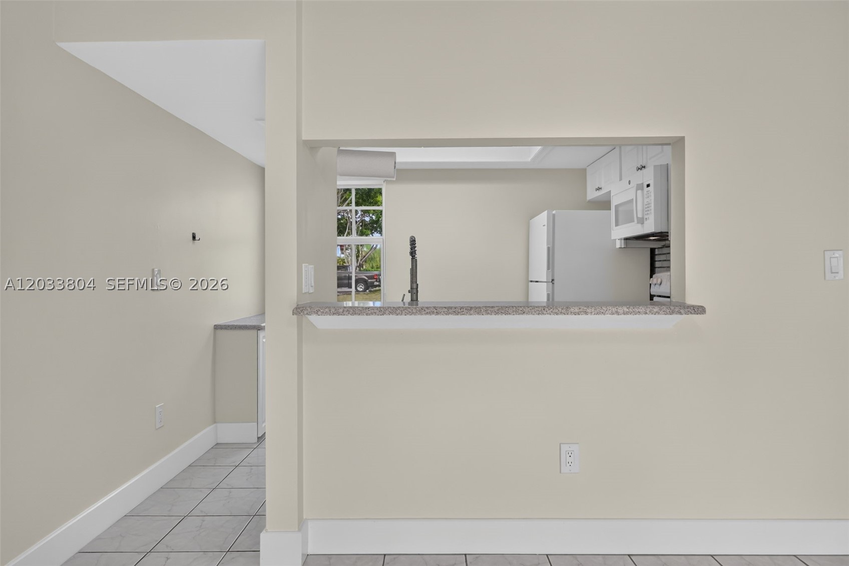 20759 Sw 83rd Ave Property Photo 8