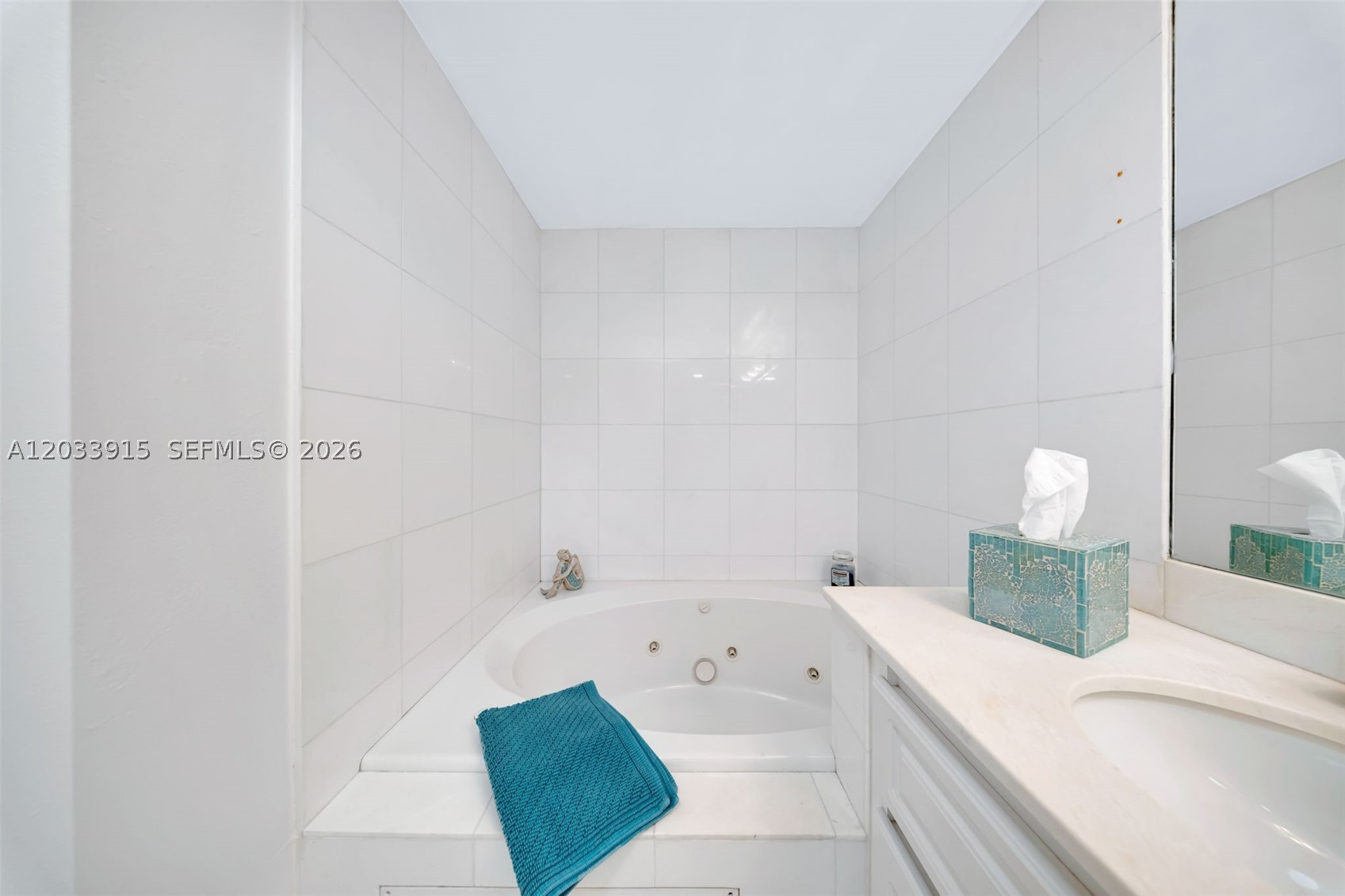 6301 Collins Ave 1708 Property Photo 27
