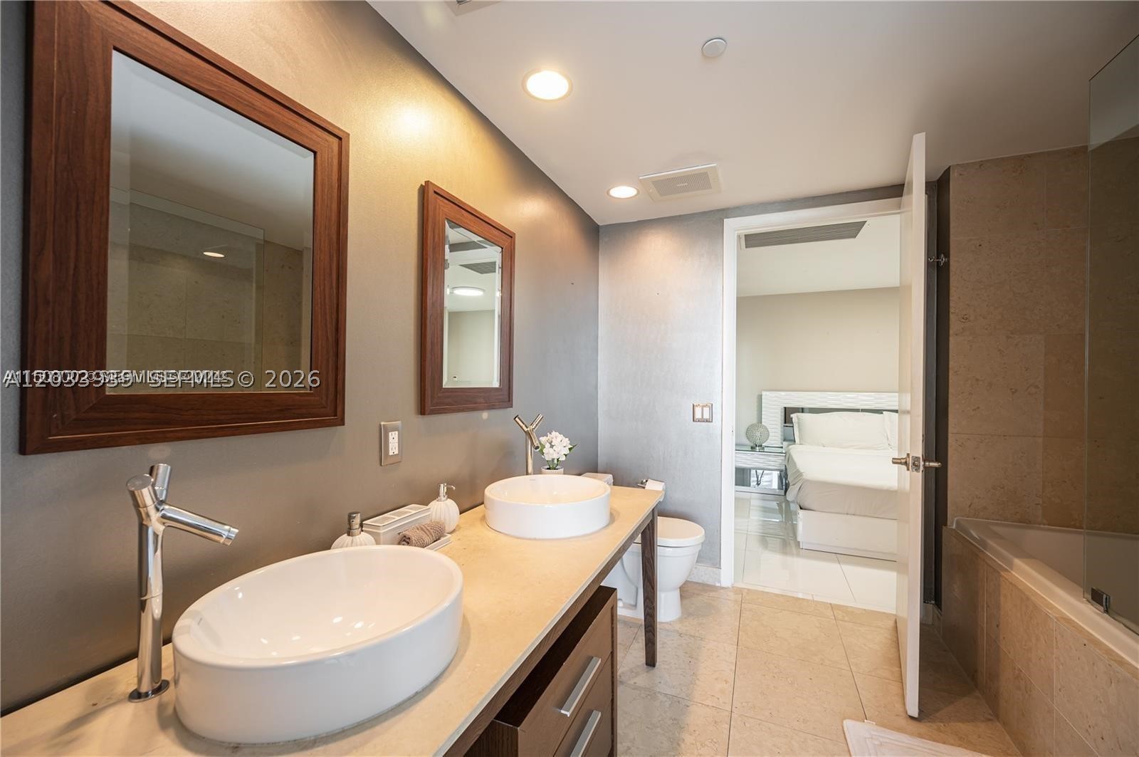 485 Brickell Ave 3109 Property Photo 13