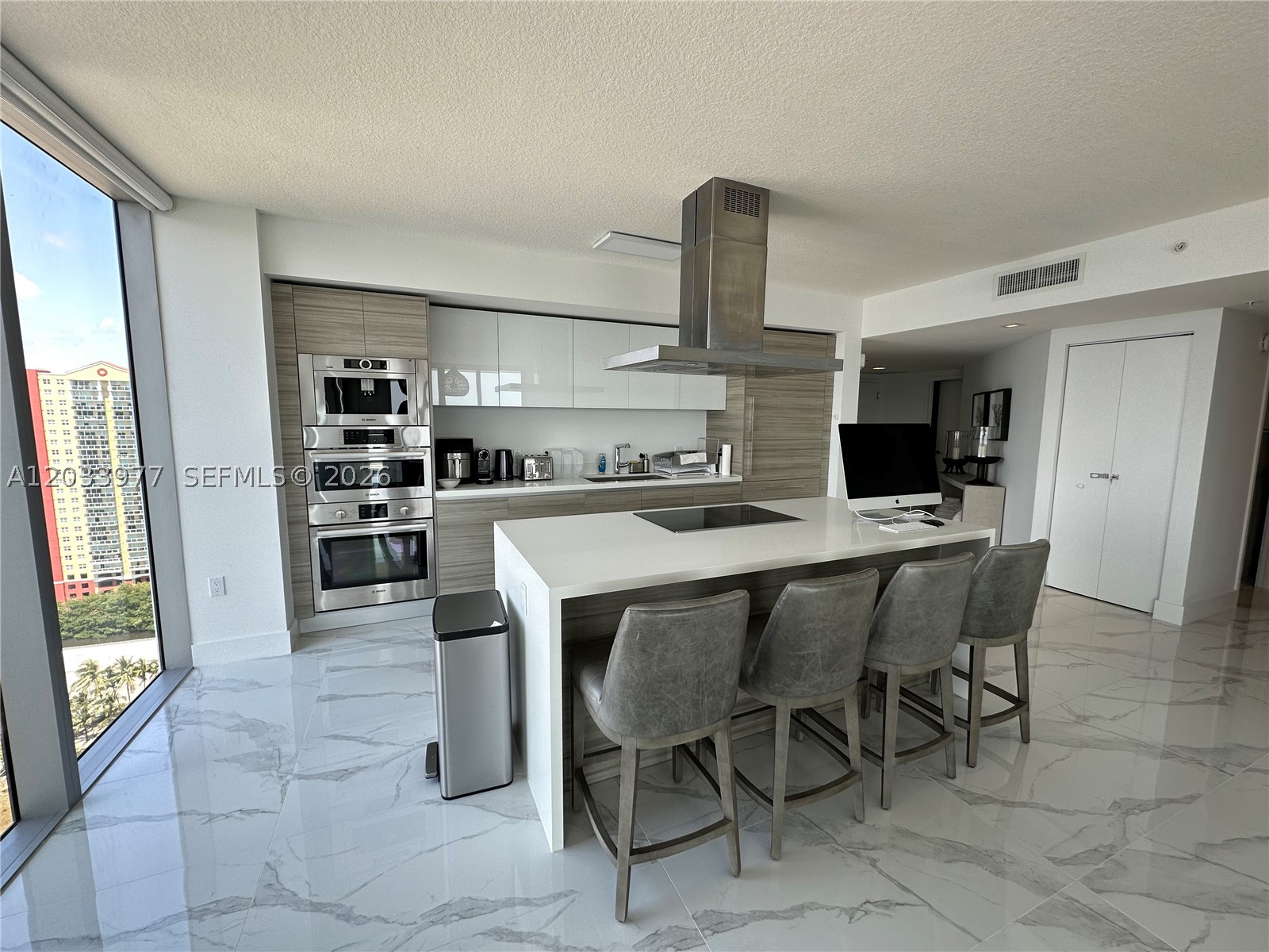 330 Sunny Isles Blvd 5-2002 Property Photo 20