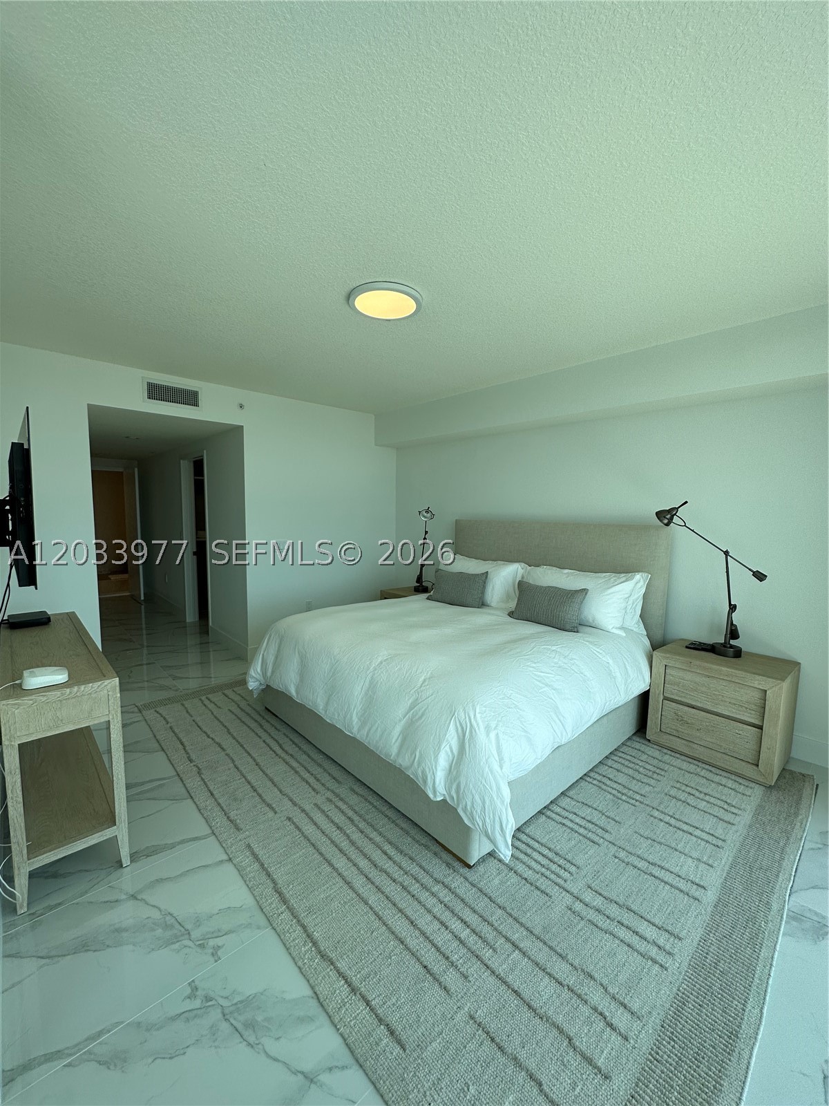 330 Sunny Isles Blvd 5-2002 Property Photo 44