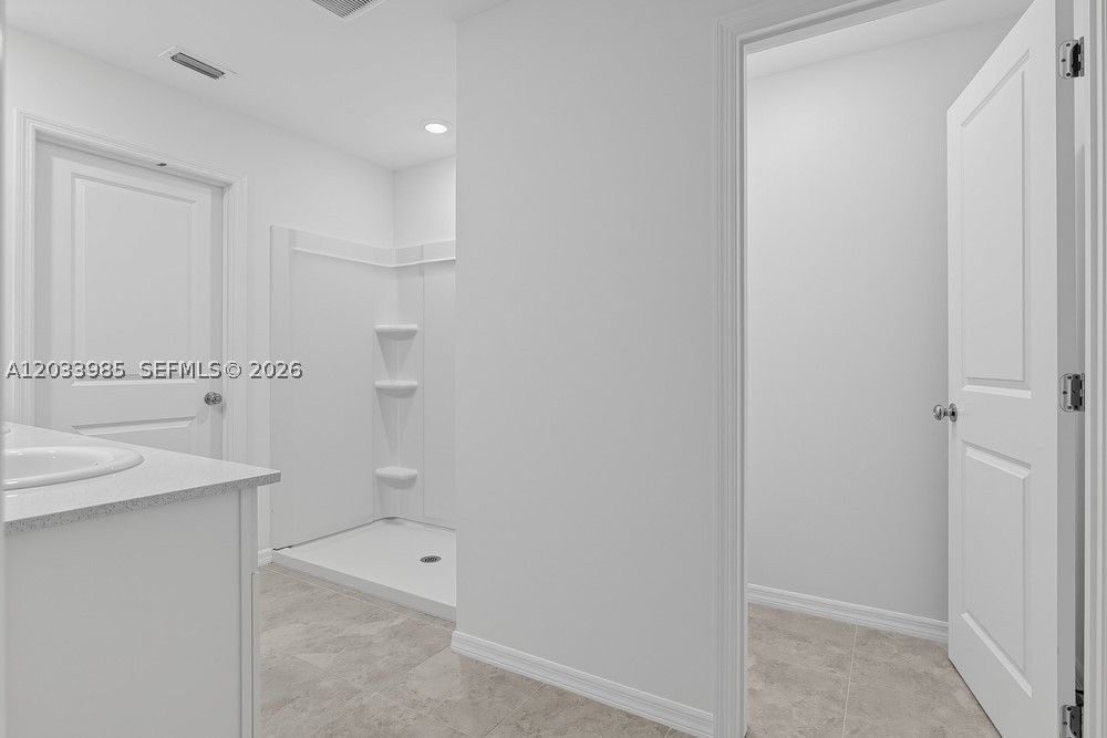 6523 Equinox Lane Property Photo 15