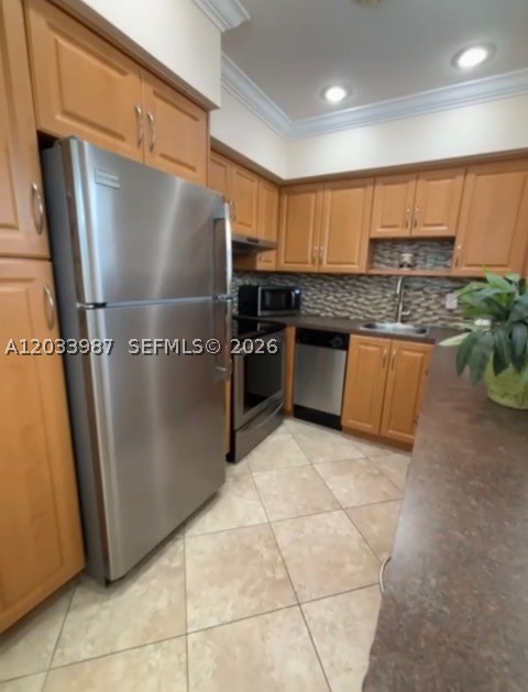 500 Layne Blvd 20 Property Photo 3