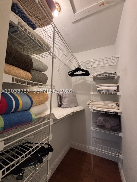 500 Layne Blvd 20 Property Photo 10