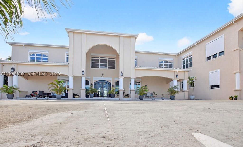 15 Paradise View Villa Property Photo 3