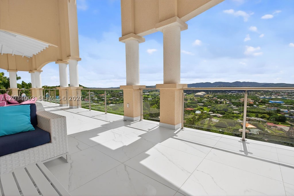 15 Paradise View Villa Property Photo 17