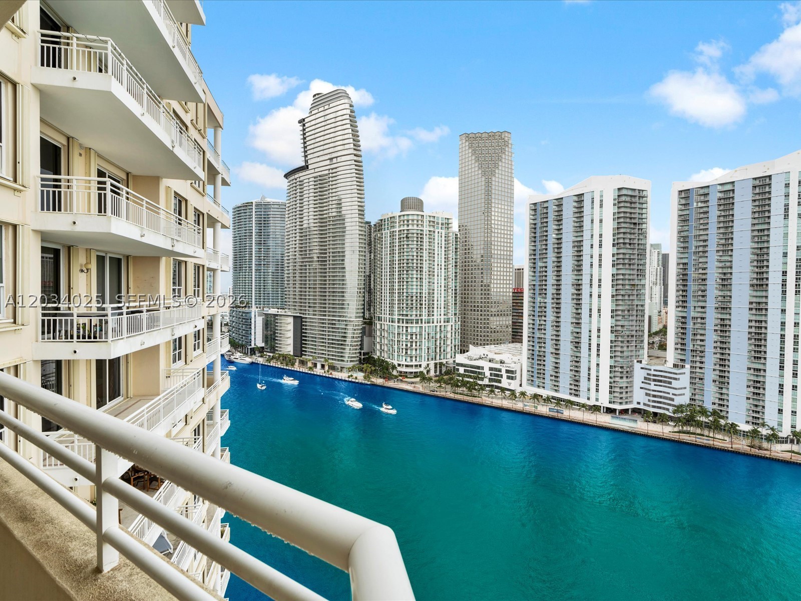 888 Brickell Key Dr 2510 Property Photo 7