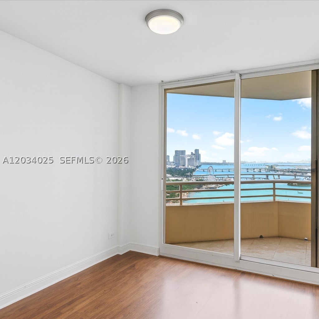 888 Brickell Key Dr 2510 Property Photo 17