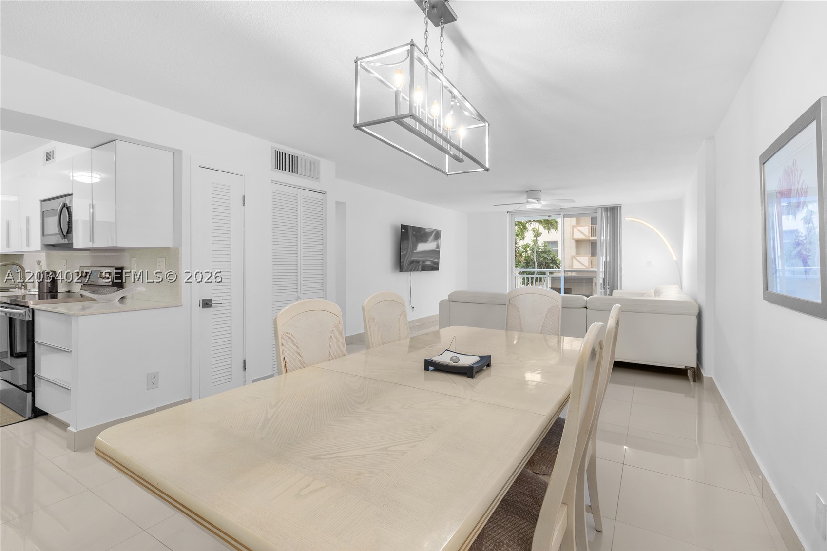 1849 S Ocean Dr 212 Property Photo 17
