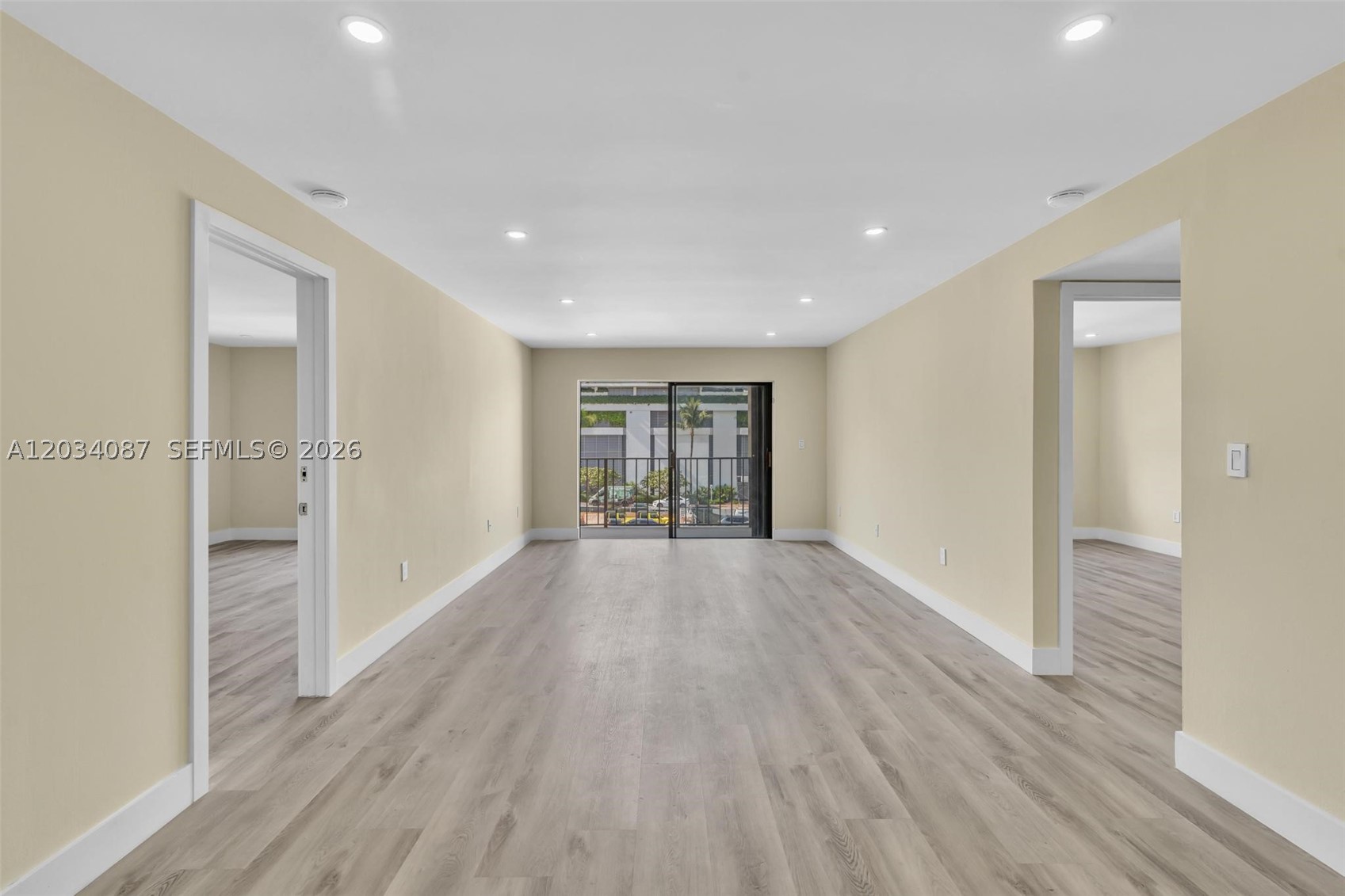9124 Collins Ave 304 Property Photo 5