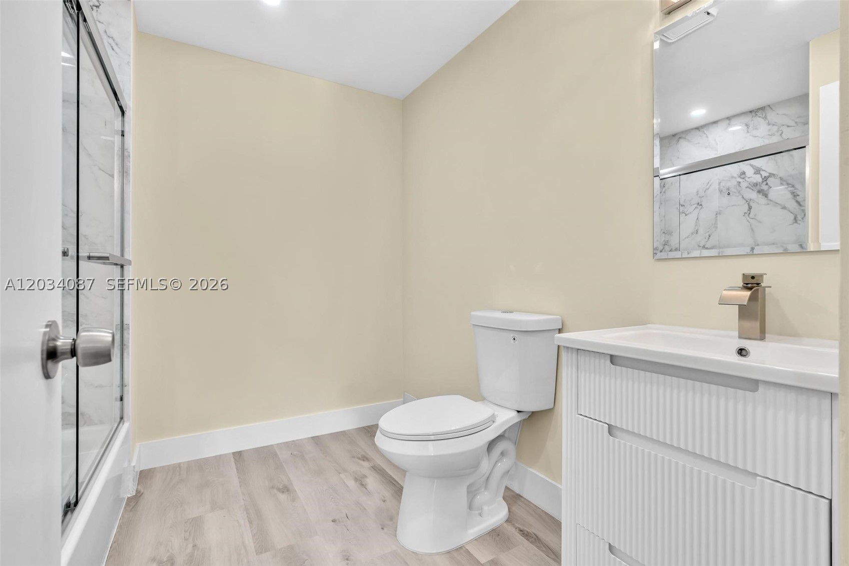 9124 Collins Ave 304 Property Photo 19