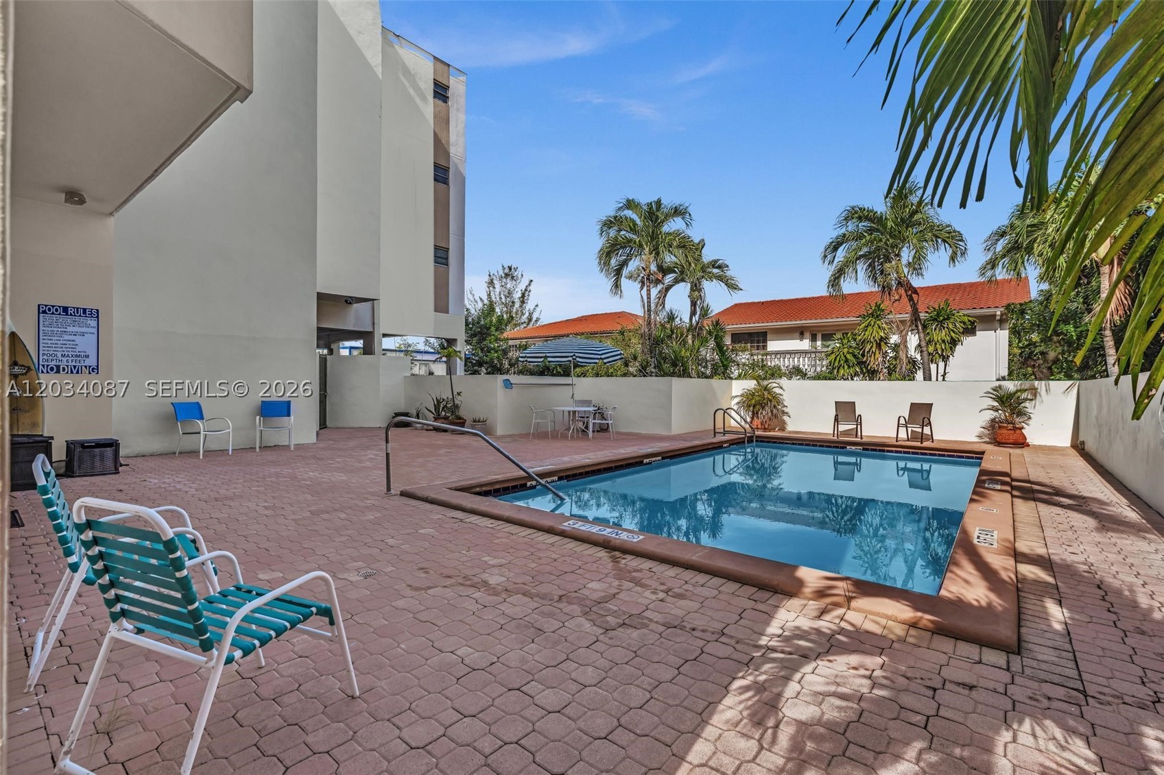 9124 Collins Ave 304 Property Photo 27