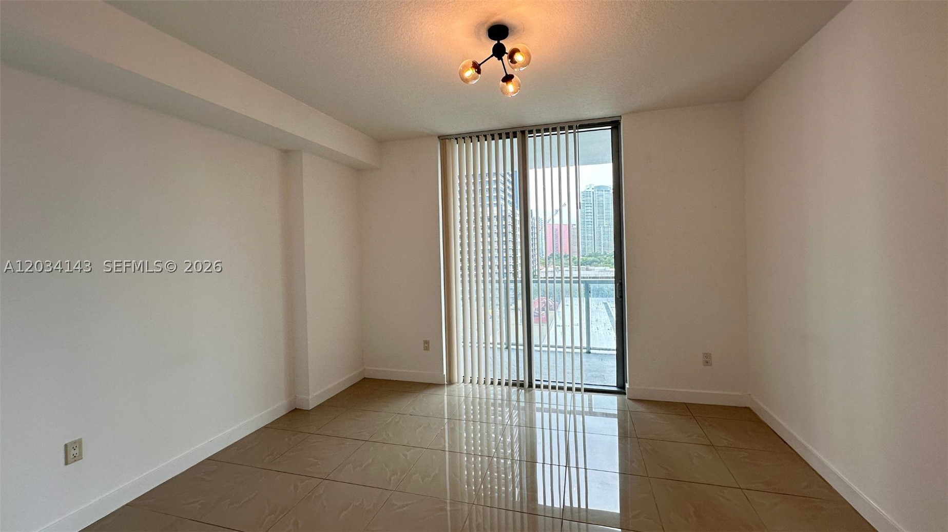 79 Sw 12th St 1102-s Property Photo 3