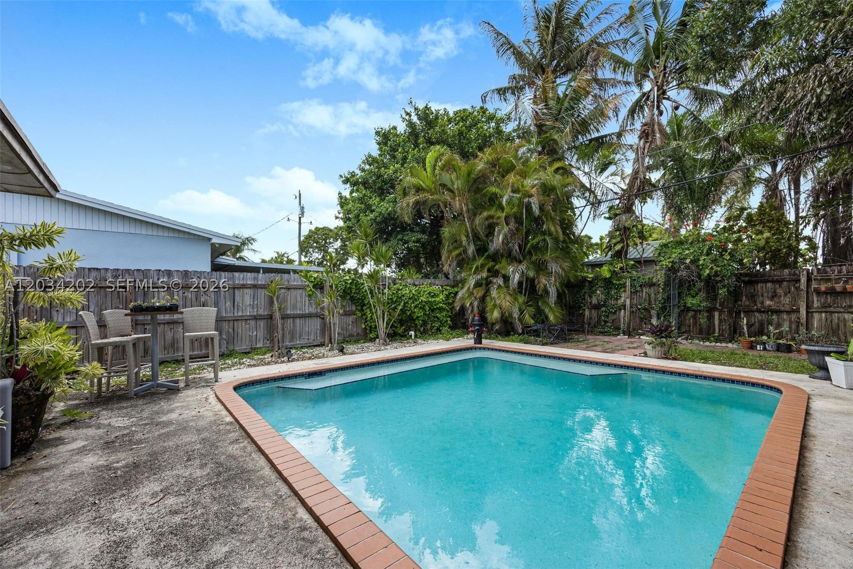 8771 Sw 200th Ter Property Photo 4