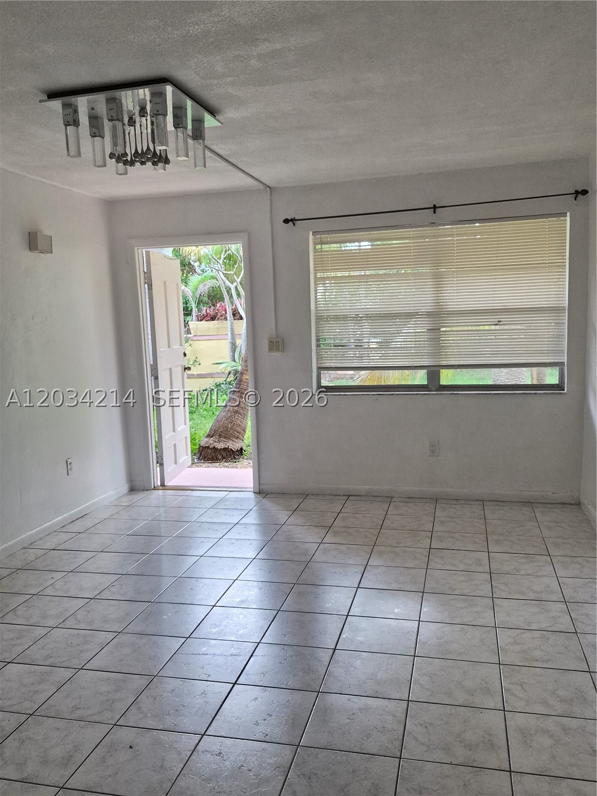 1826 Cleveland St 2 Property Photo 3