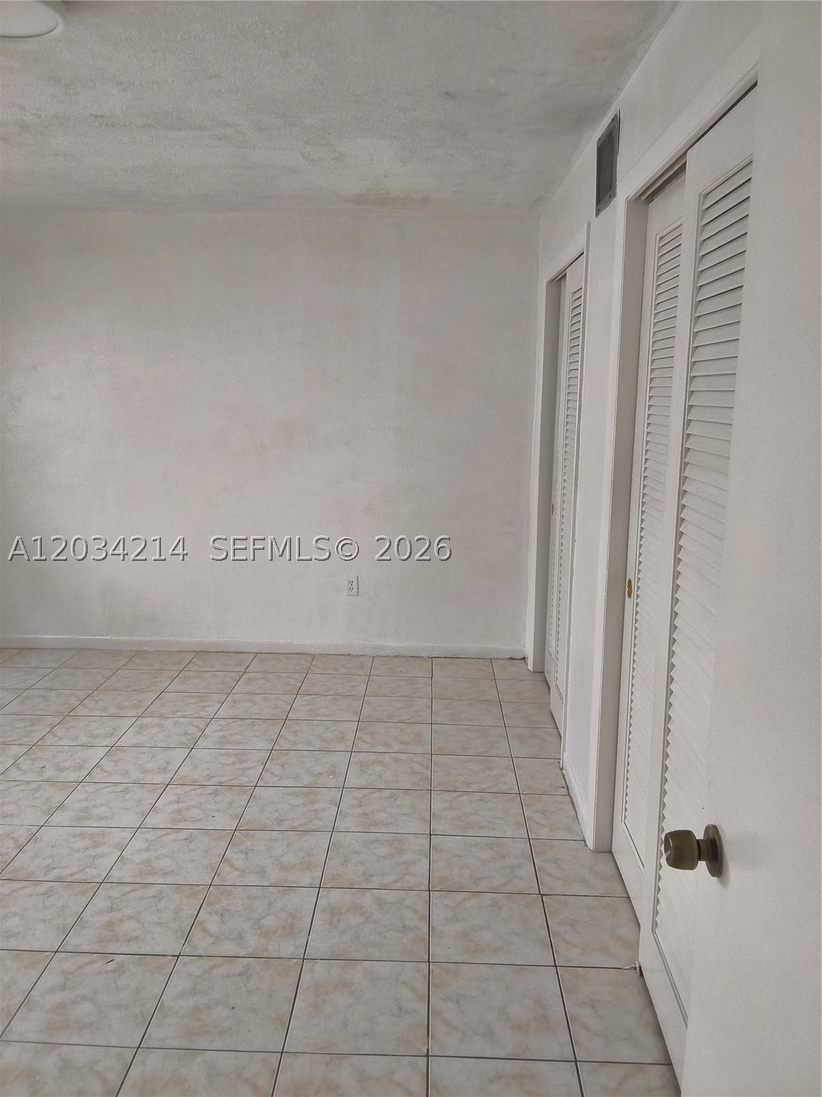 1826 Cleveland St 2 Property Photo 11