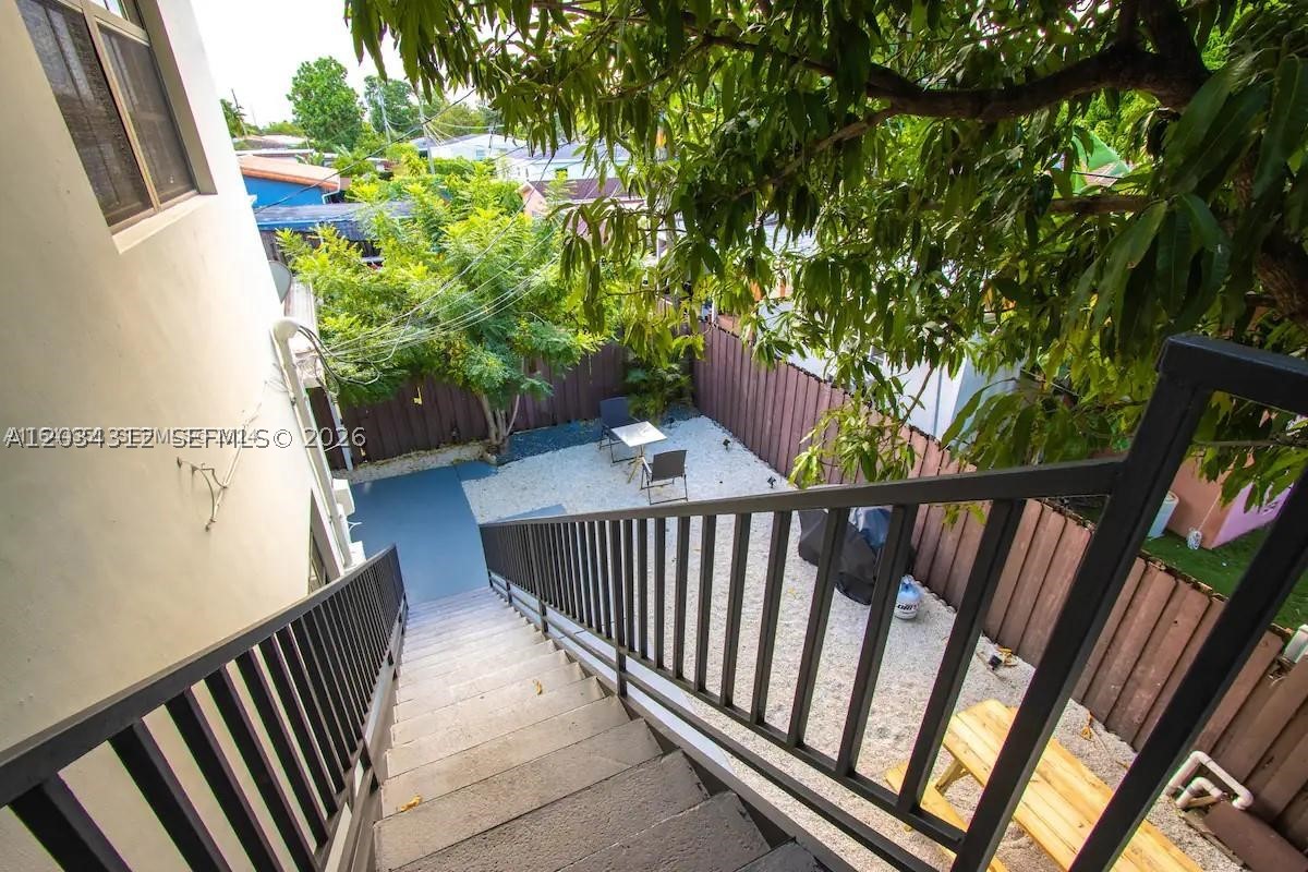 5911 Sw 5th Ter B Property Photo 11