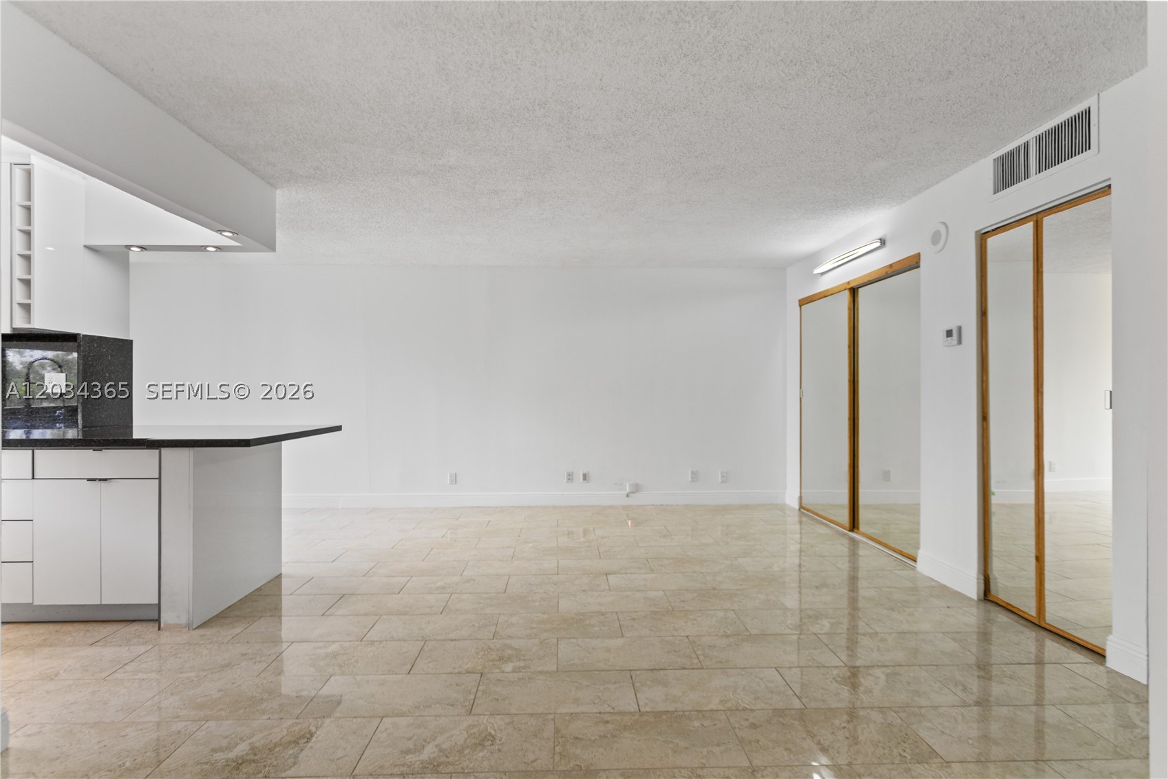17021 N Bay Rd 429 Property Photo 6