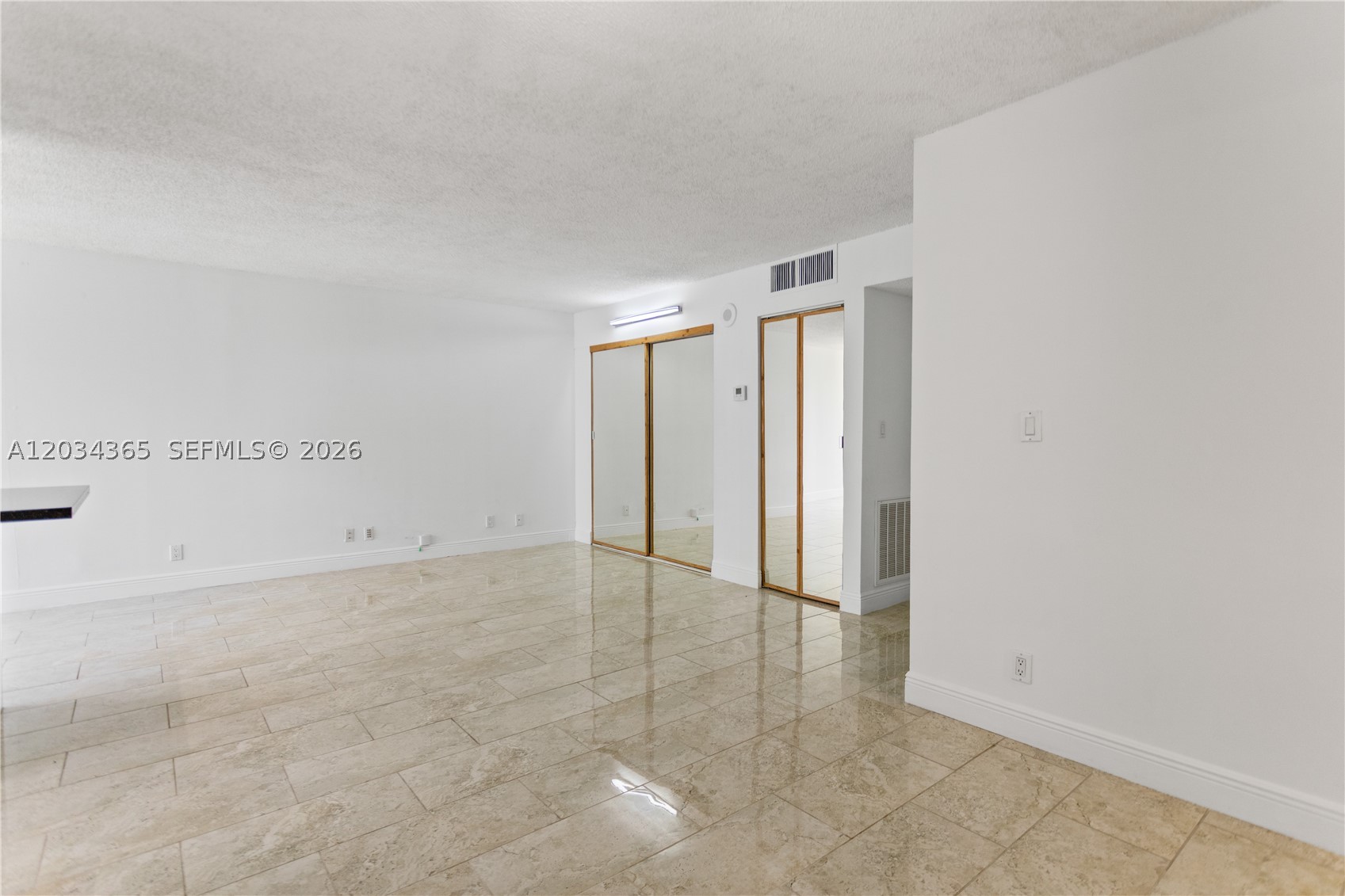 17021 N Bay Rd 429 Property Photo 7