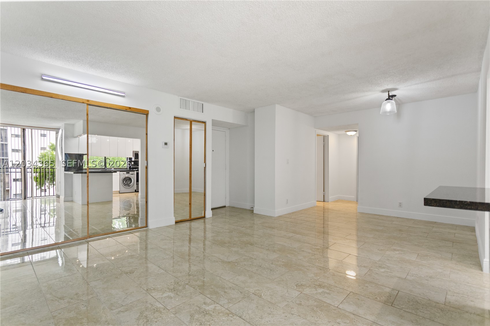 17021 N Bay Rd 429 Property Photo 14
