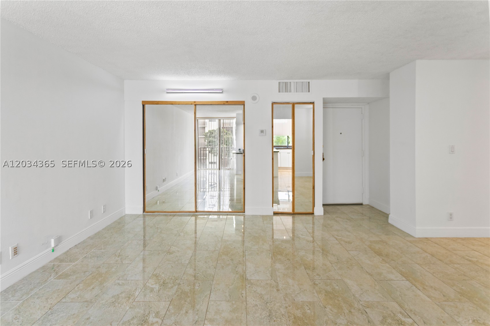 17021 N Bay Rd 429 Property Photo 21