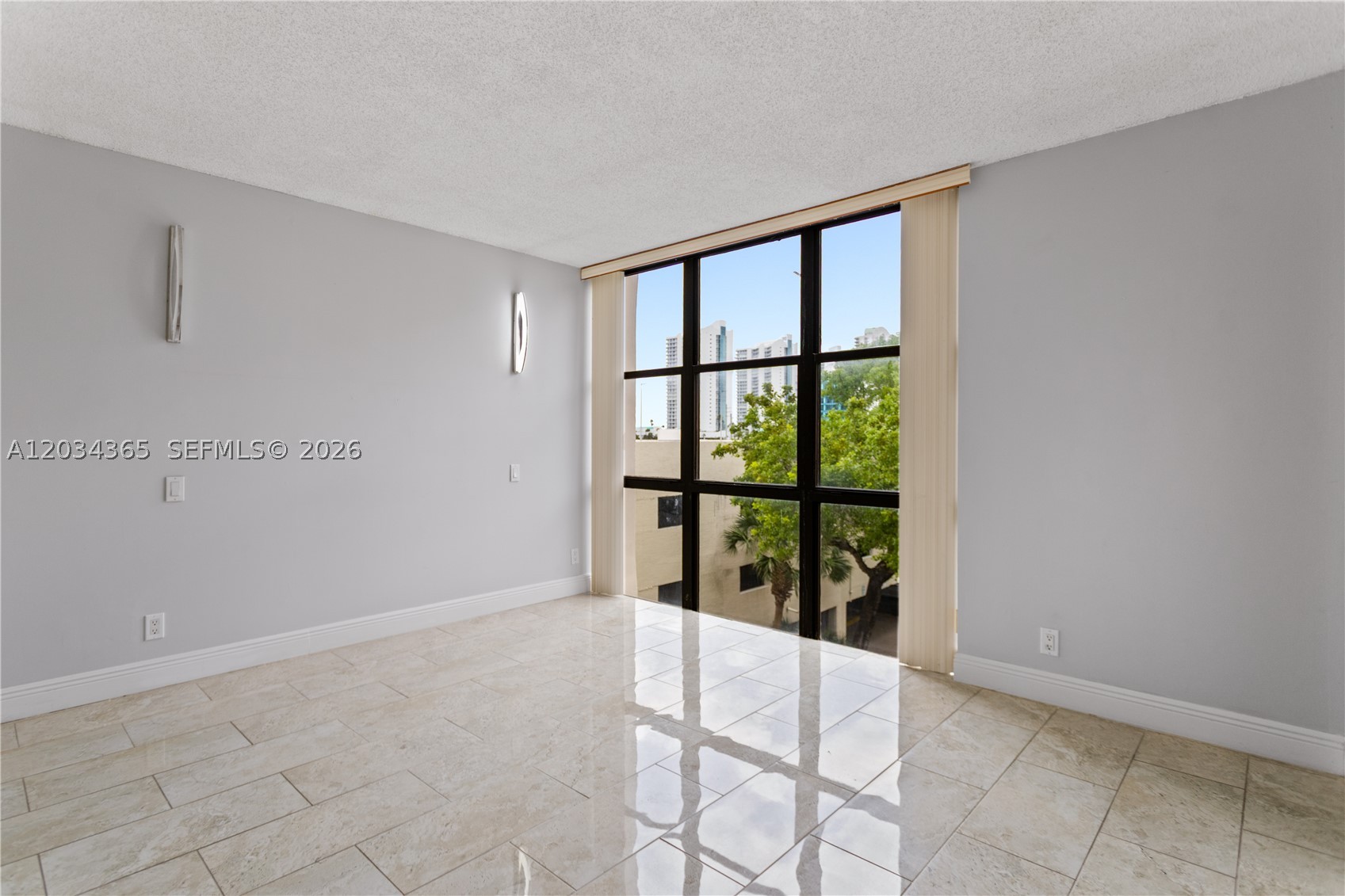 17021 N Bay Rd 429 Property Photo 29