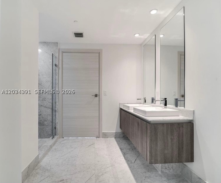 801 S Miami Ave 1807 Property Photo 7