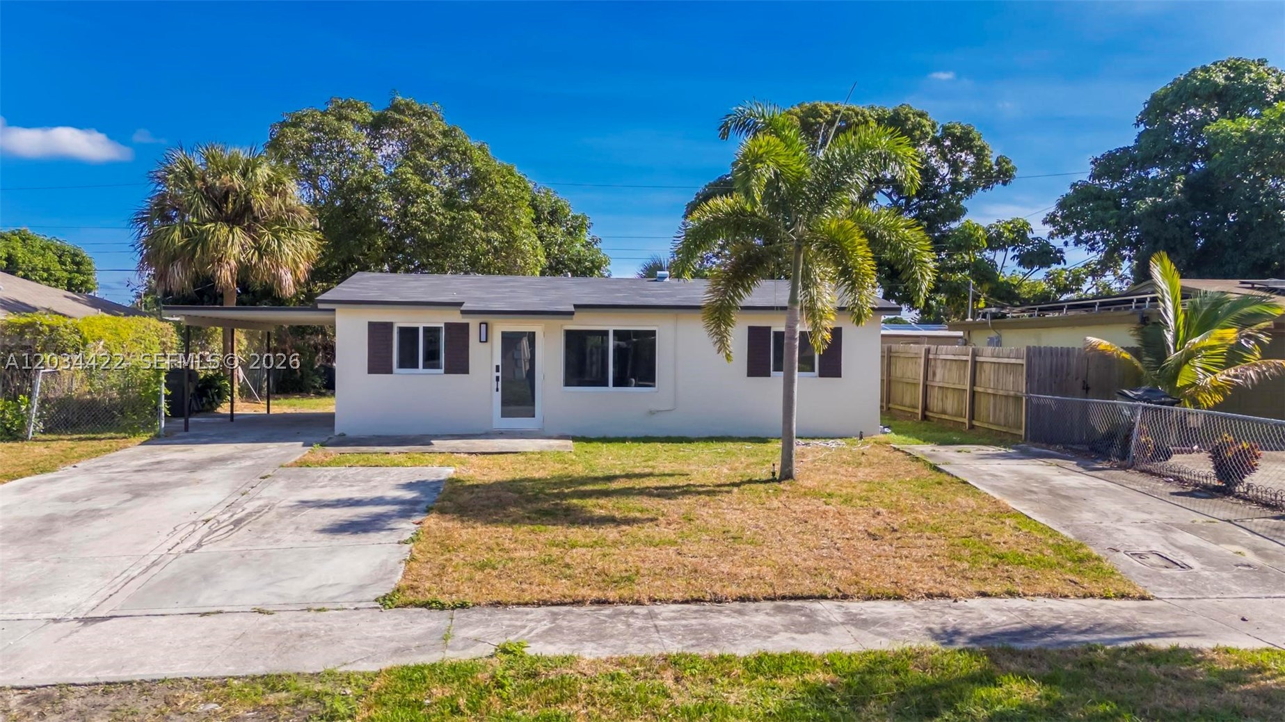 311 NW 12th Ave - Property Photo 1