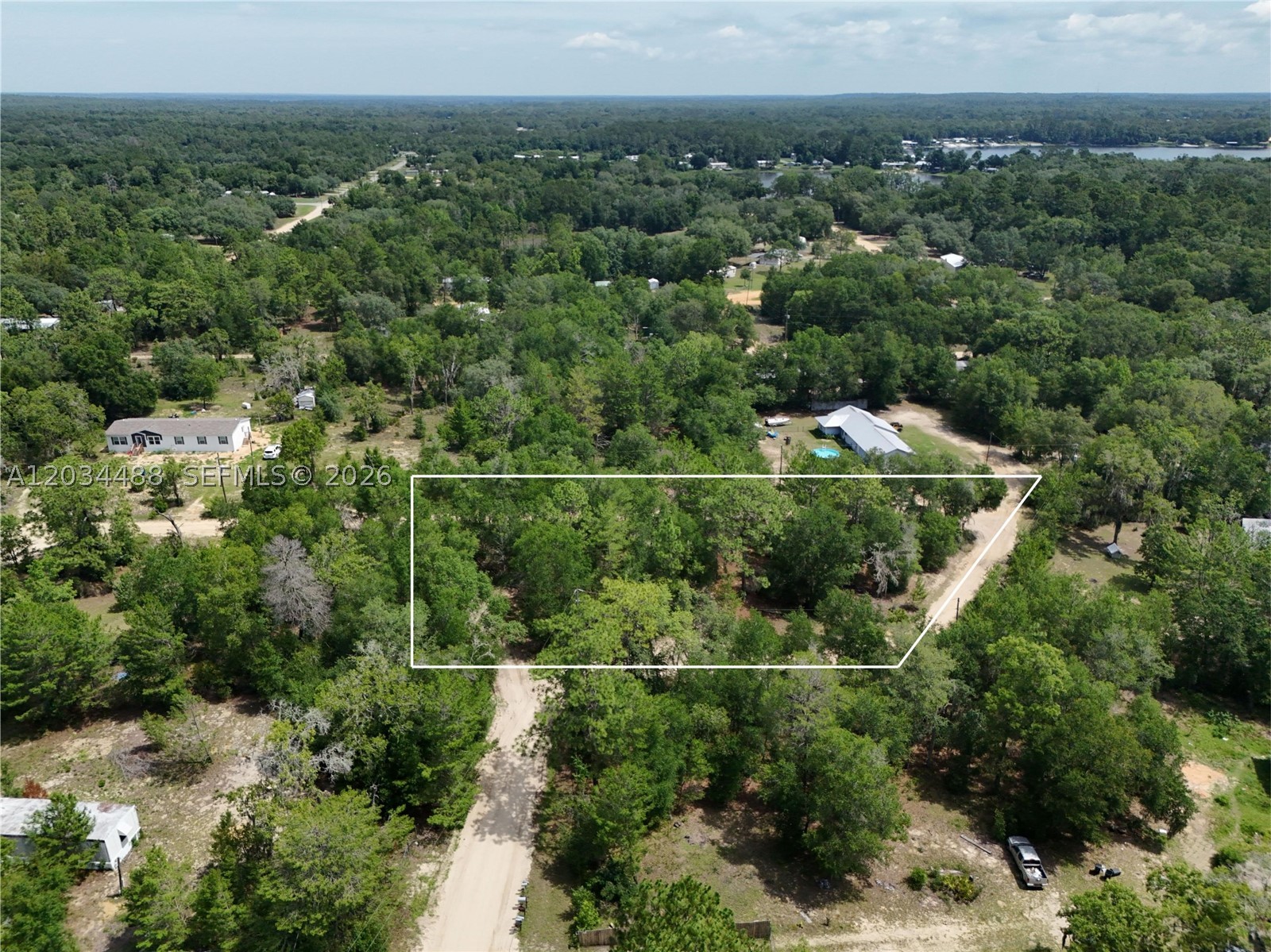 225 Mirror Lake Dr Property Photo 1