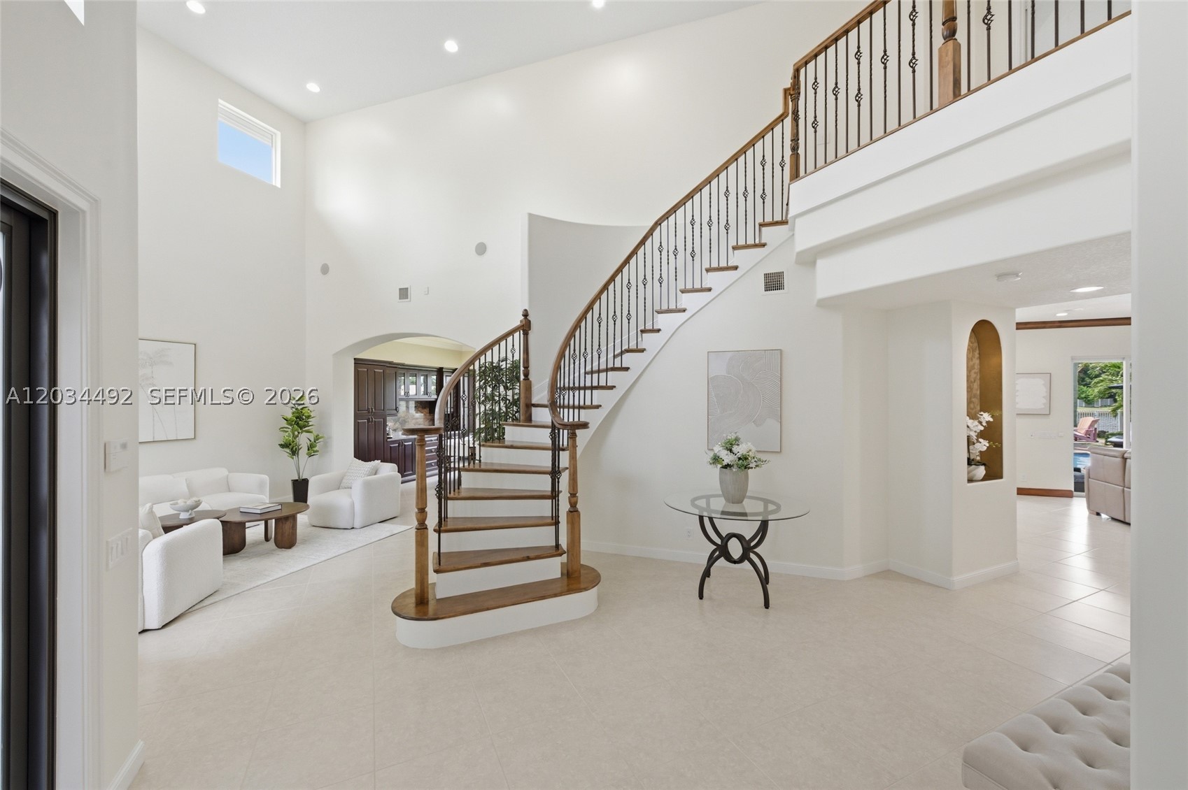 929 Gulfstream Ct Property Photo 5
