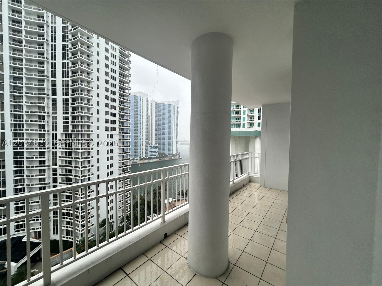 801 Brickell Key Blvd 1710 Property Photo 3
