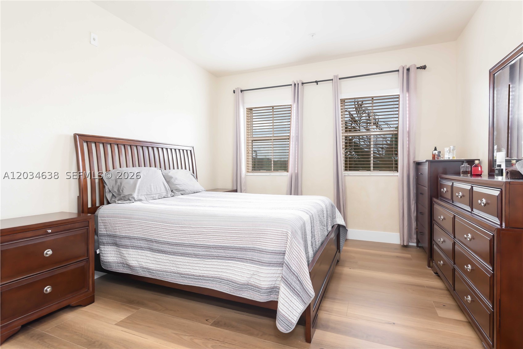 A12034638 Property Photo 20